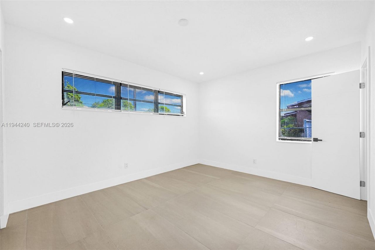 1918 NW 185th St, Miami Gardens, FL 33056 Photo