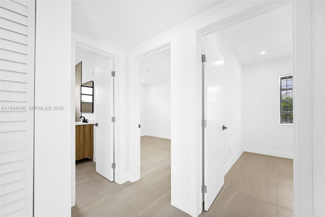 1918 NW 185th St, Miami Gardens, FL 33056 Photo