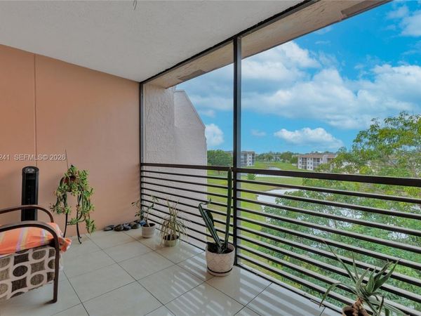 2981 N Nob Hill Rd, Unit 406, Sunrise, FL 33322