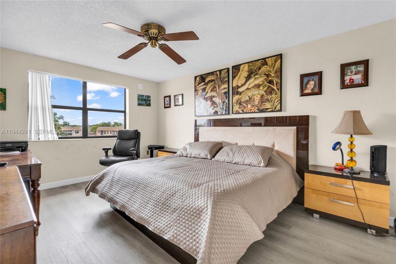 2981 N Nob Hill Rd, Unit 406, Sunrise, FL 33322 Photo