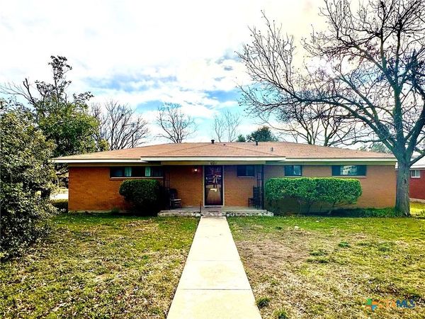 113 E Young Avenue, Temple, TX 76501