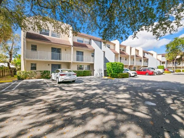 3750 NW 115th Way, Unit 9-1, Coral Springs, FL 33065