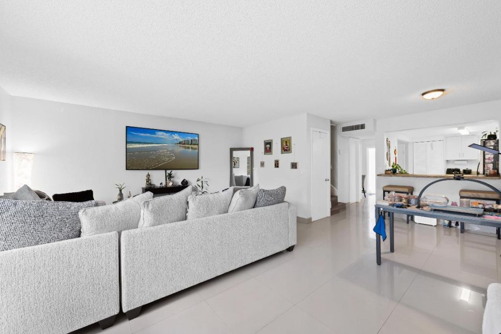 3750 NW 115th Way, Unit 9-1, Coral Springs, FL 33065 Photo