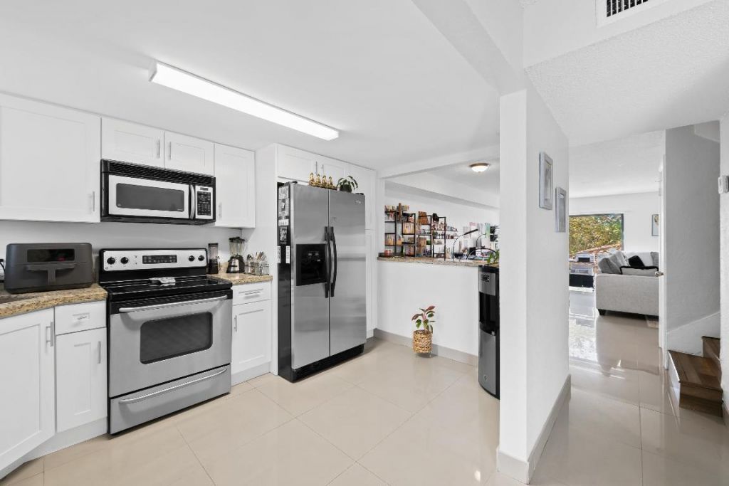 3750 NW 115th Way, Unit 9-1, Coral Springs, FL 33065 Photo