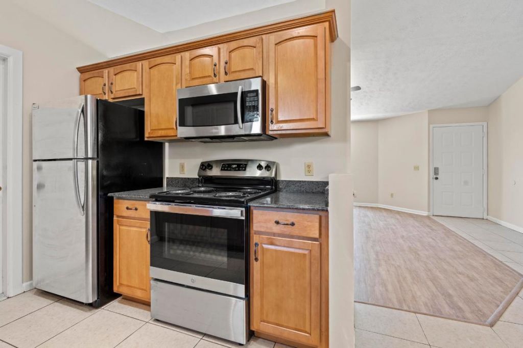 2441 SE Avalon Road, Port Saint Lucie, FL 34952 Photo