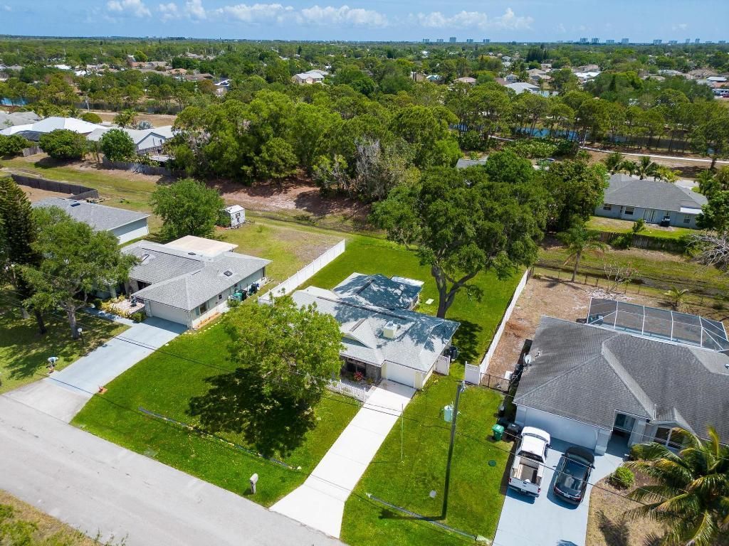 2441 SE Avalon Road, Port Saint Lucie, FL 34952 Photo