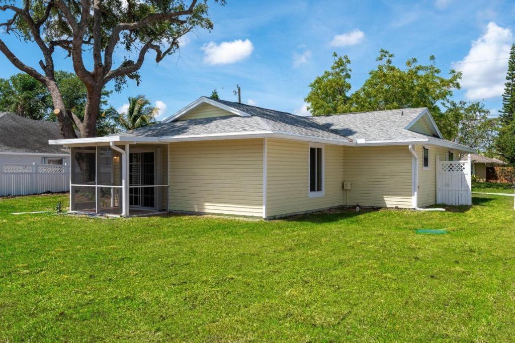 2441 SE Avalon Road, Port Saint Lucie, FL 34952 Photo