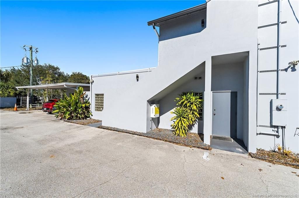 310 SE Denver Avenue, Unit 2, Stuart, FL 34994 Photo