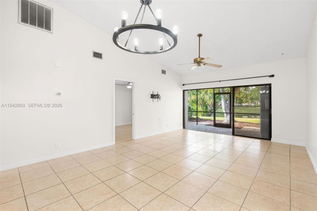 5149 E Lakes Dr, Deerfield Beach, FL 33064 Photo