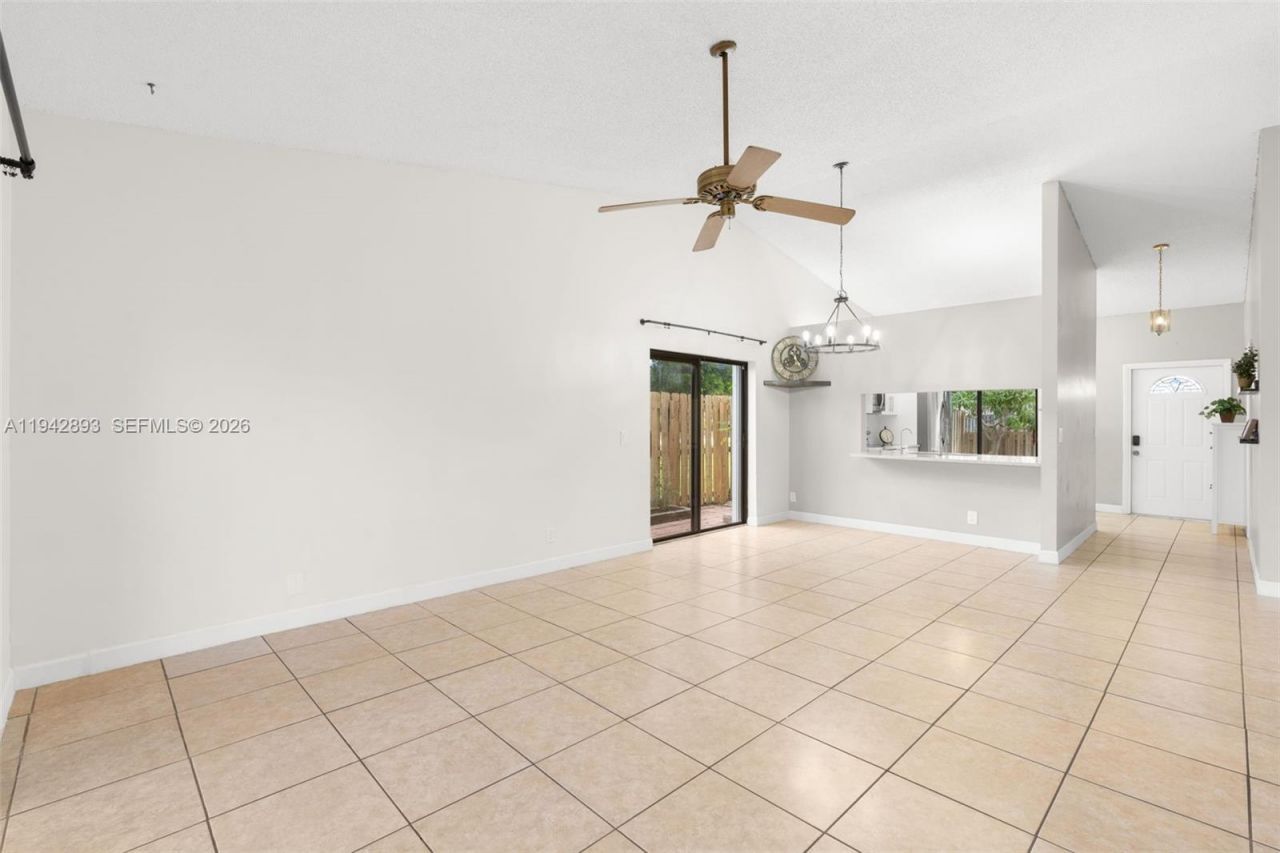 5149 E Lakes Dr, Deerfield Beach, FL 33064 Photo