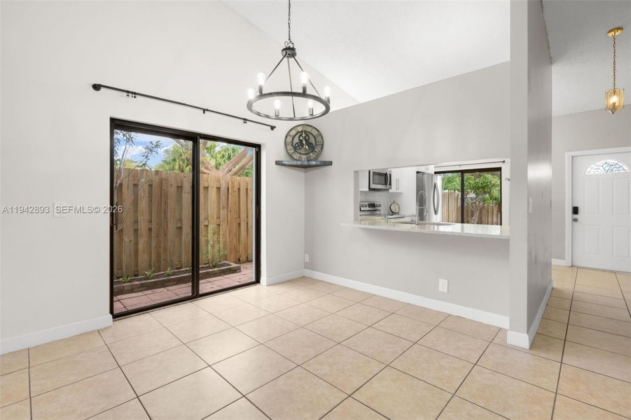 5149 E Lakes Dr, Deerfield Beach, FL 33064 Photo