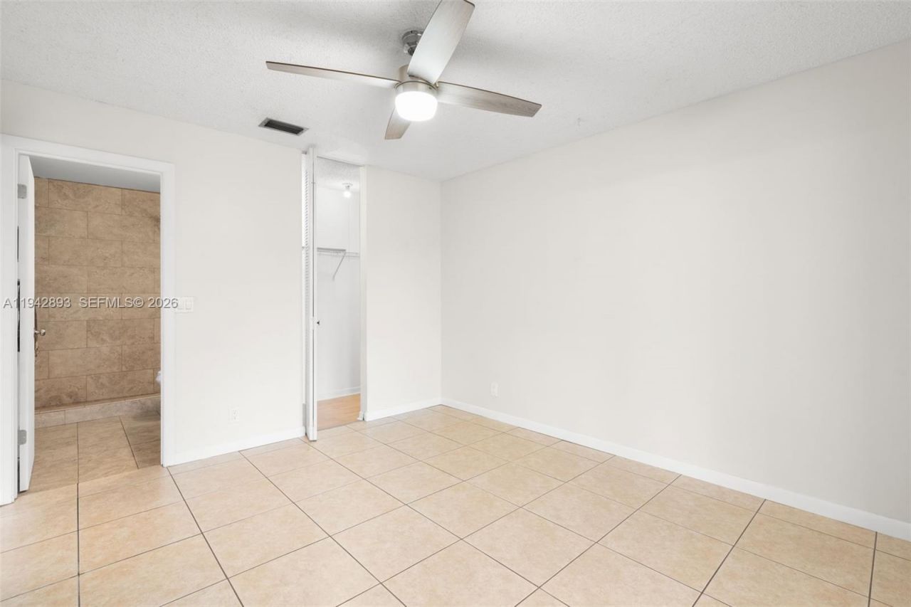 5149 E Lakes Dr, Deerfield Beach, FL 33064 Photo