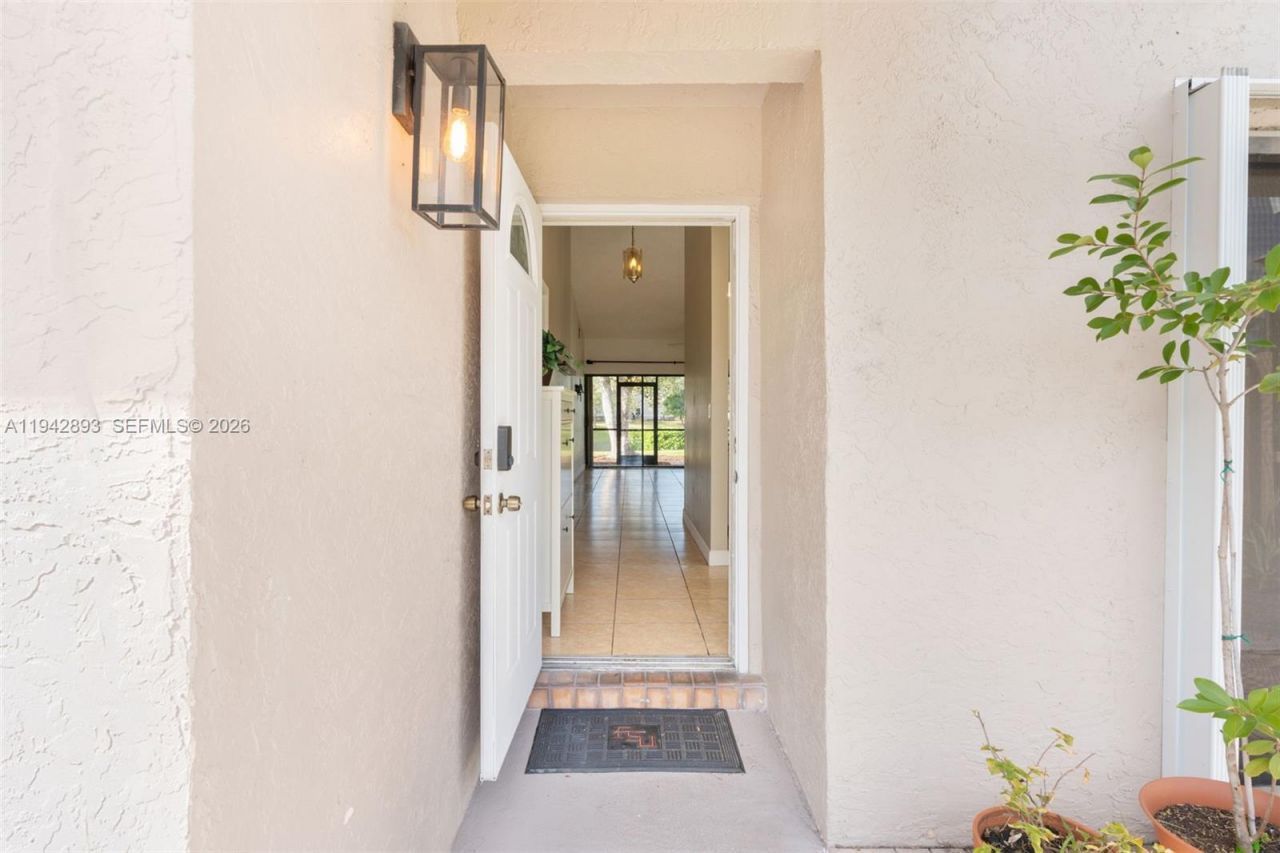 5149 E Lakes Dr, Deerfield Beach, FL 33064 Photo