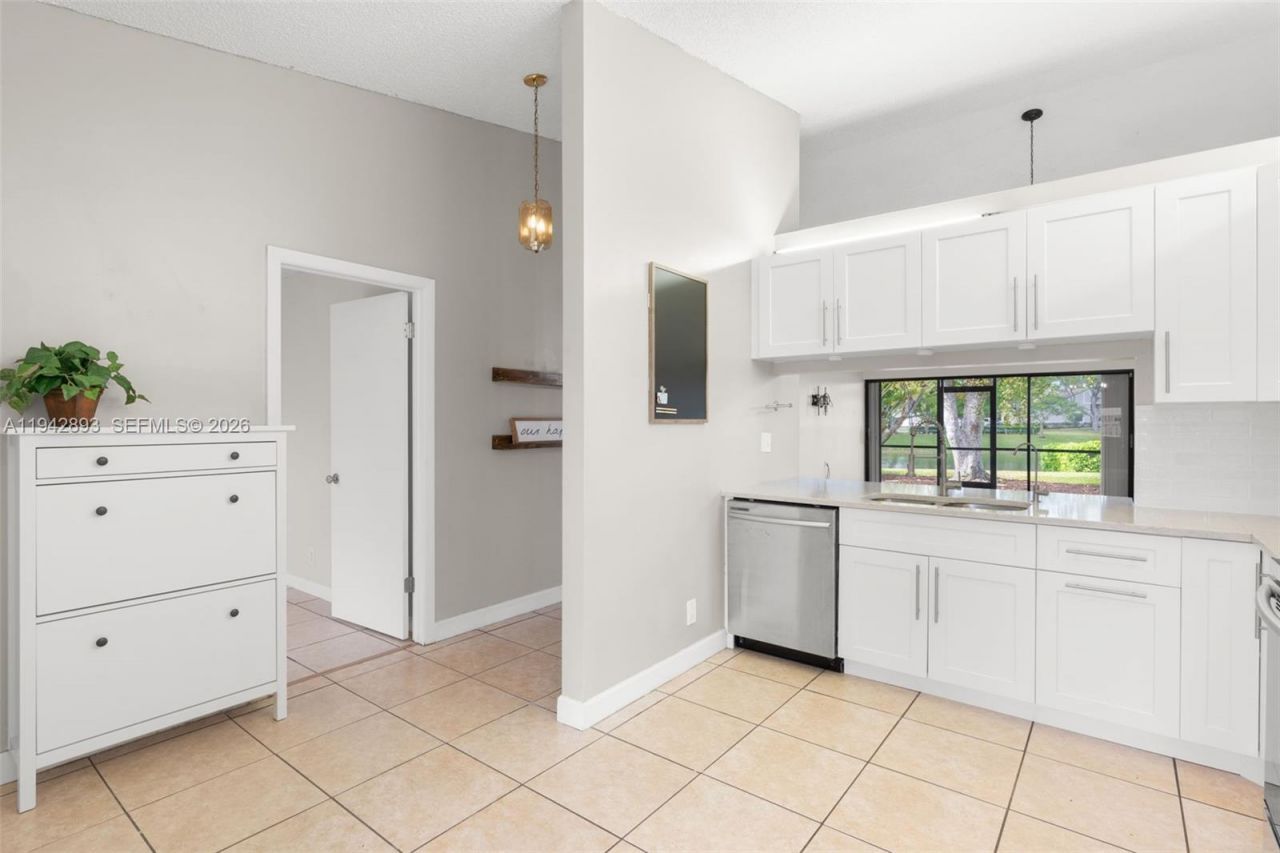 5149 E Lakes Dr, Deerfield Beach, FL 33064 Photo