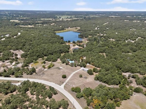 438 Jay Kelley Lane, Sunset, TX 76270