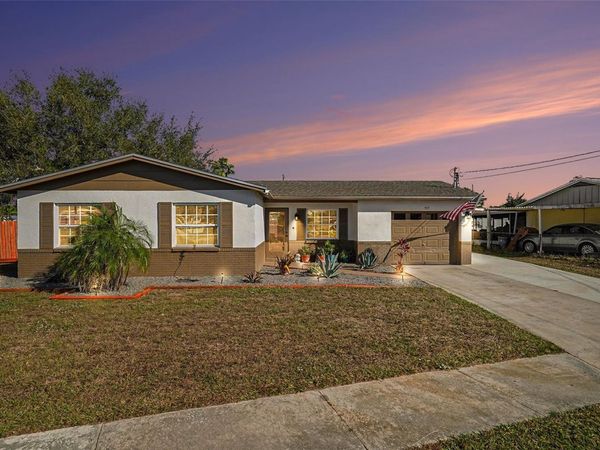 557 FLAME TREE DRIVE, APOLLO BEACH, FL 33572