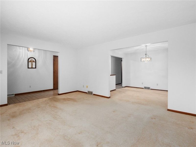 4250 Dawncliff Drive, Brooklyn, OH 44144 Photo 19