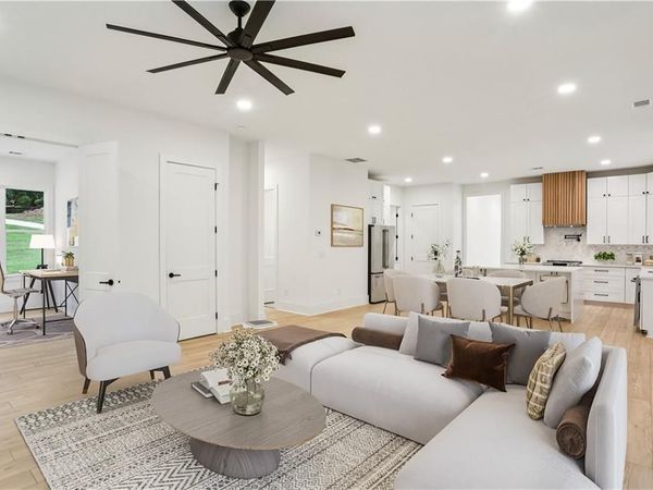 2082 Lyle Avenue, College Park, GA 30337