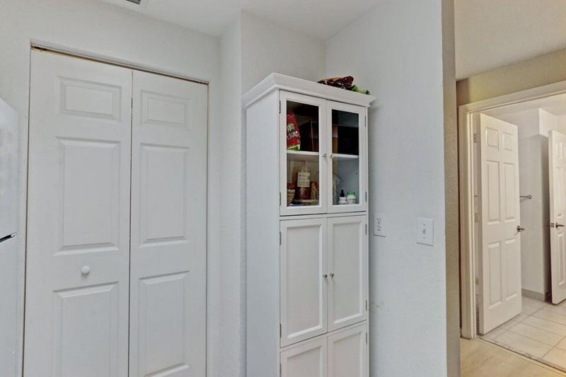 2806 Veronia Drive, Unit 301, Palm Beach Gardens, FL 33410 Photo