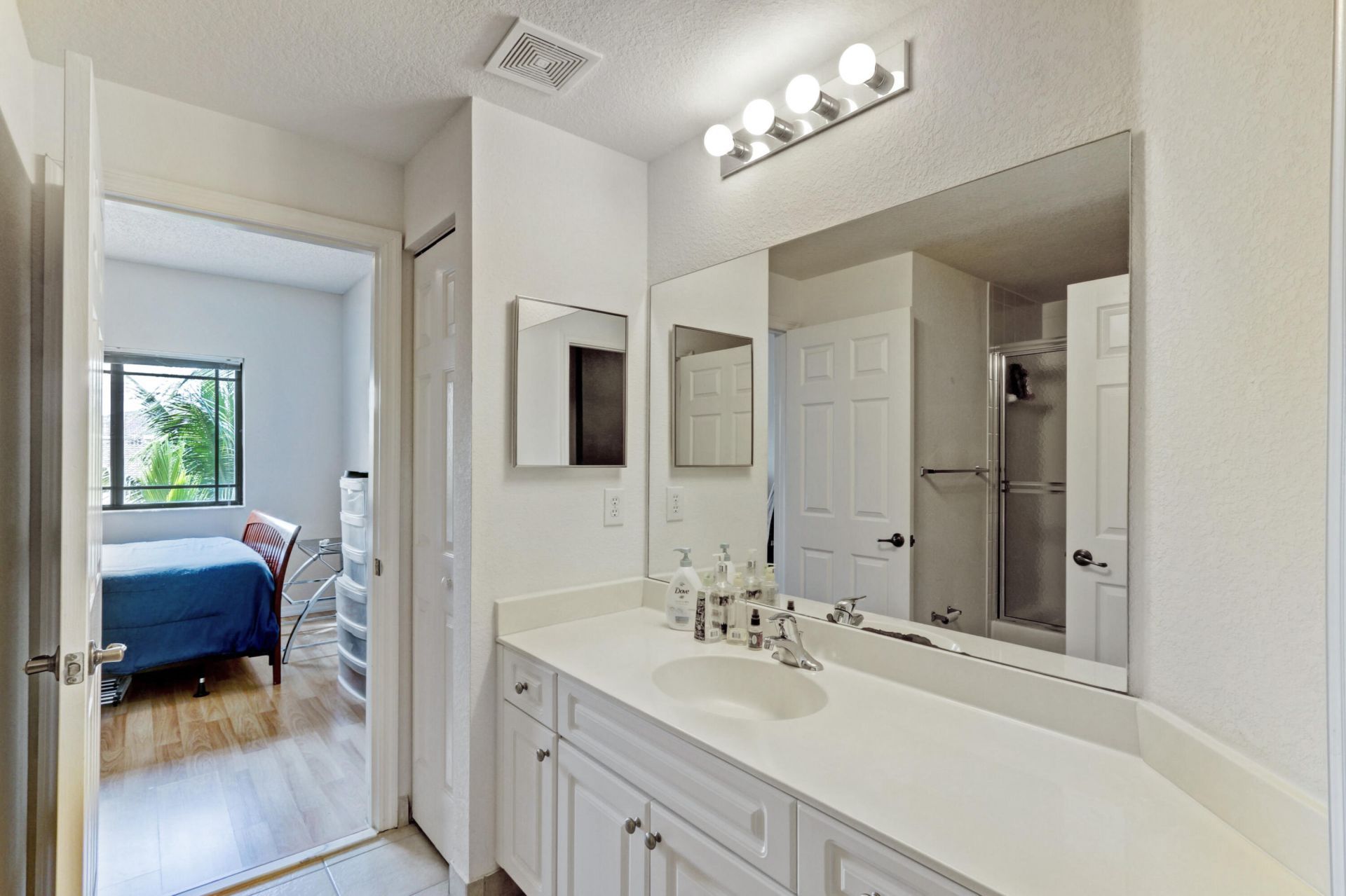 2806 Veronia Drive, Unit 301, Palm Beach Gardens, FL 33410 Photo