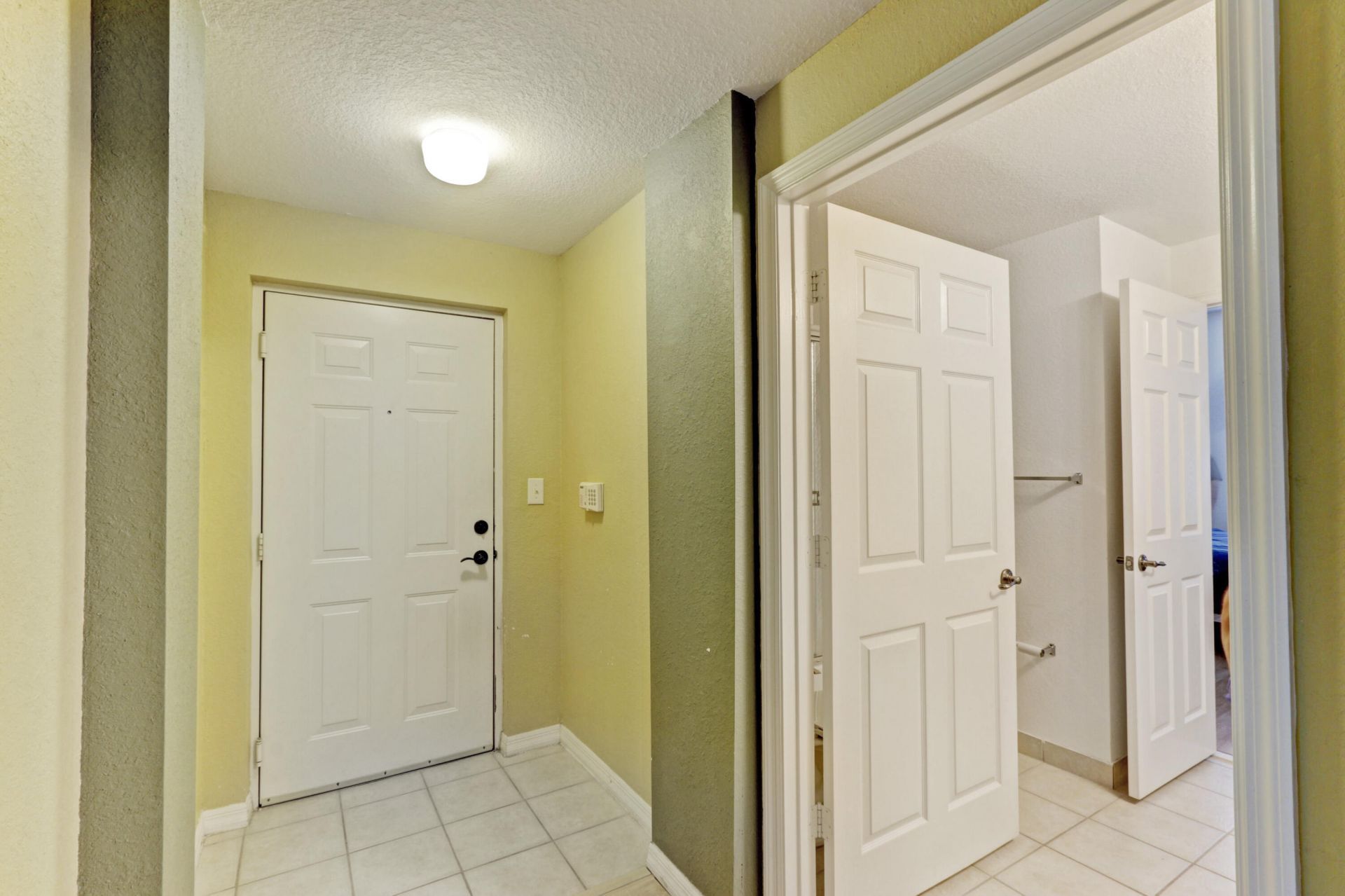 2806 Veronia Drive, Unit 301, Palm Beach Gardens, FL 33410 Photo