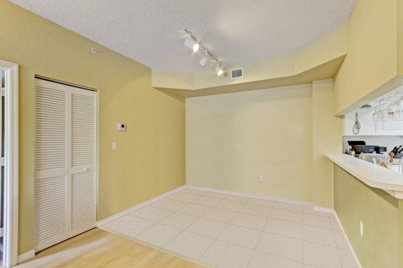 2806 Veronia Drive, Unit 301, Palm Beach Gardens, FL 33410 Photo
