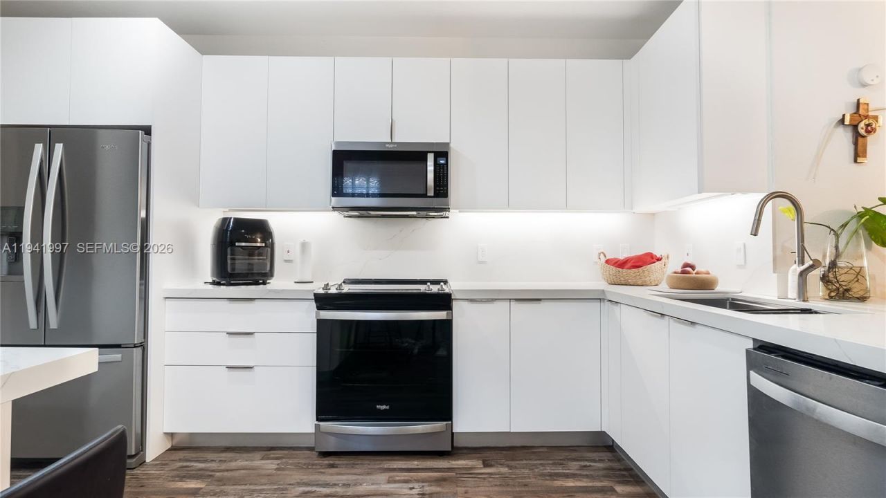 3889 Tree Top Dr, Unit 3889, Weston, FL 33332 Photo