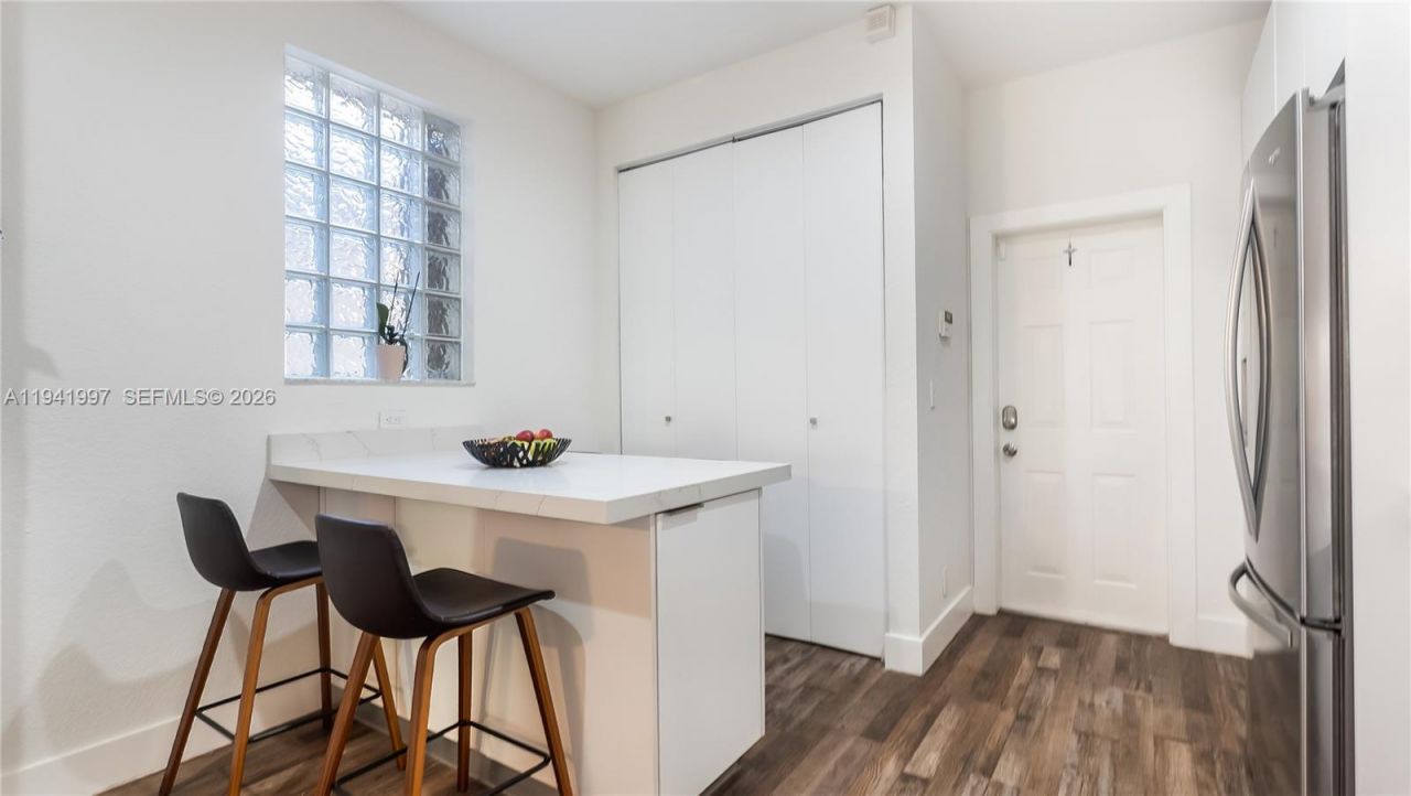 3889 Tree Top Dr, Unit 3889, Weston, FL 33332 Photo