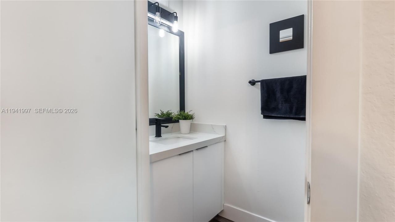 3889 Tree Top Dr, Unit 3889, Weston, FL 33332 Photo