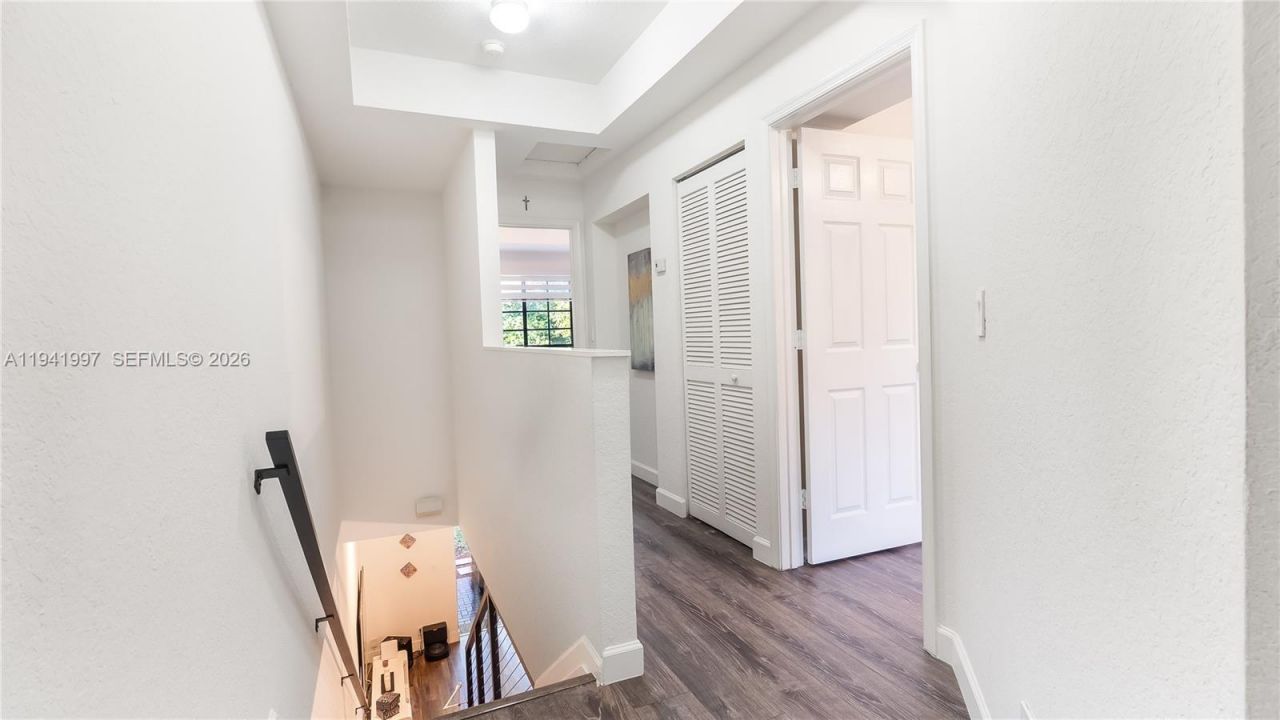 3889 Tree Top Dr, Unit 3889, Weston, FL 33332 Photo