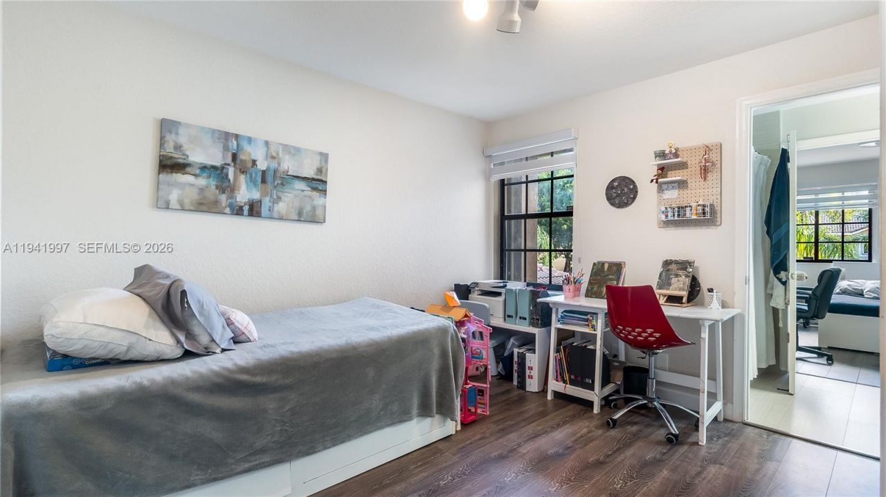 3889 Tree Top Dr, Unit 3889, Weston, FL 33332 Photo