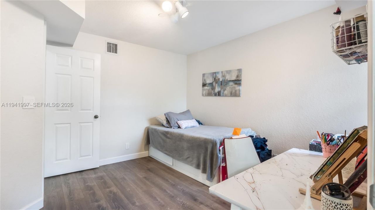 3889 Tree Top Dr, Unit 3889, Weston, FL 33332 Photo