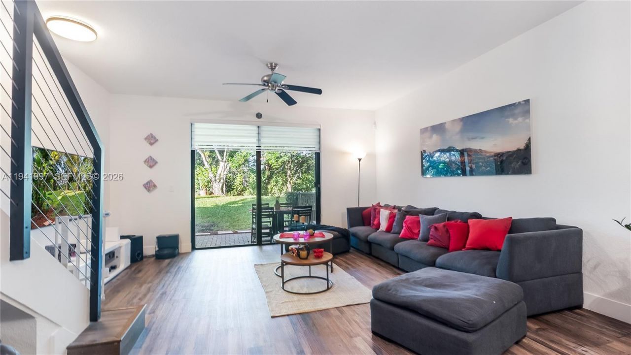3889 Tree Top Dr, Unit 3889, Weston, FL 33332 Photo