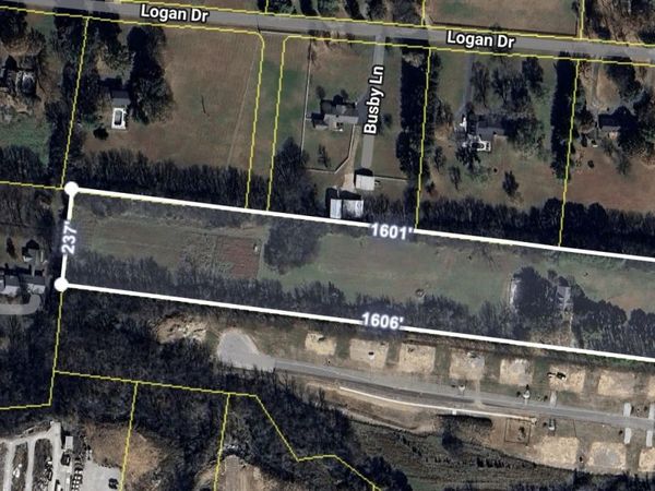 413 Rutherford Ln, Columbia, TN 38401