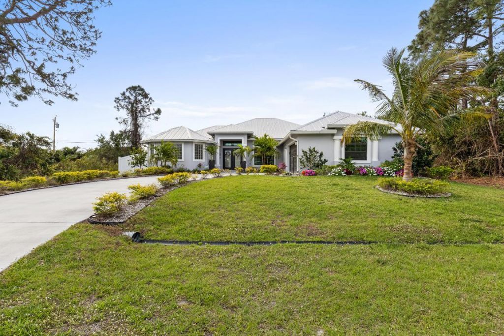 1434 SW Jacksonville Avenue, Port Saint Lucie, FL 34953 Photo