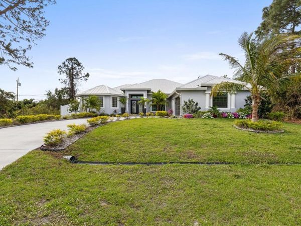 1434 SW Jacksonville Avenue, Port St. Lucie, FL 34953