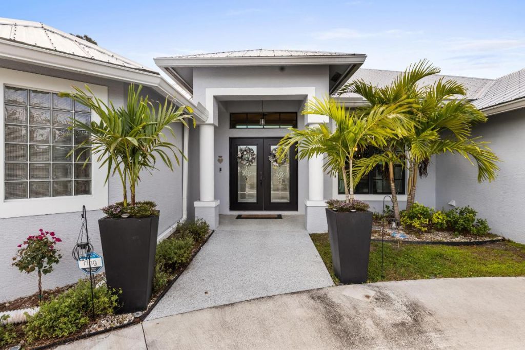 1434 SW Jacksonville Avenue, Port Saint Lucie, FL 34953 Photo