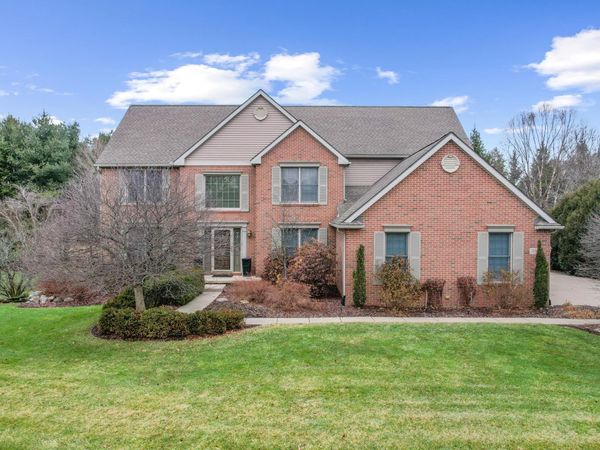 350 Huntington Drive, Saline, MI 48176