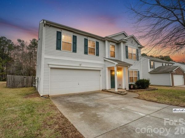 4024 Larkhaven Village Drive, Charlotte, NC 28215