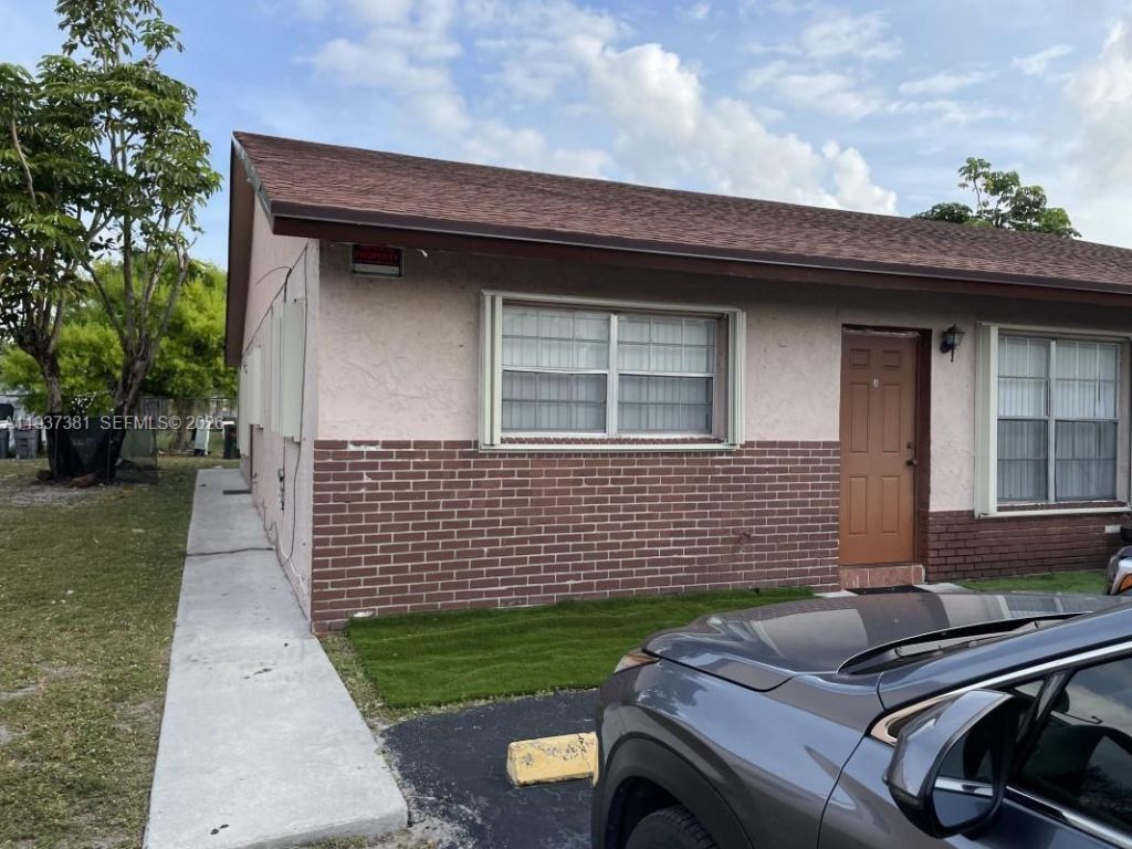 1471 NW 22nd St, Fort Lauderdale, FL 33311 Photo