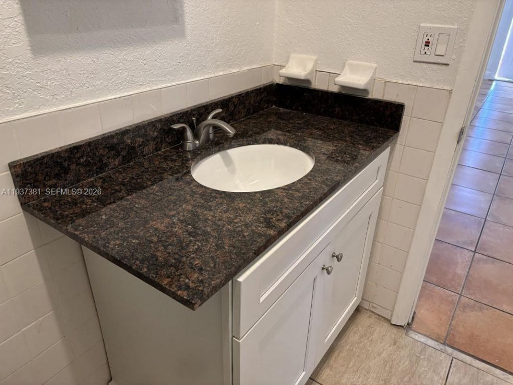 1471 NW 22nd St, Fort Lauderdale, FL 33311 Photo