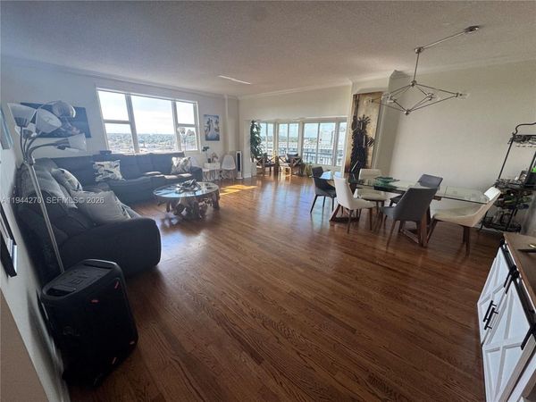 3800 Hillcrest Dr, Unit 1222, Hollywood, FL 33021