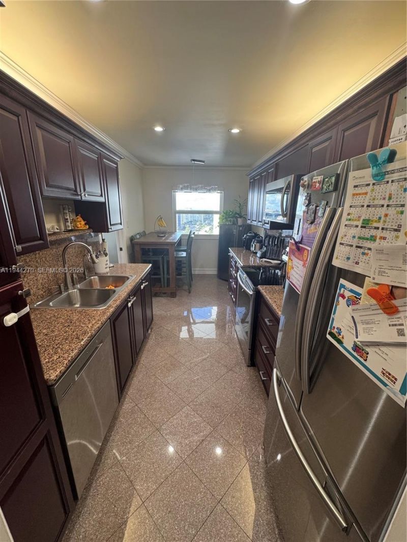 3800 Hillcrest Dr, Unit 1222, Hollywood, FL 33021 Photo