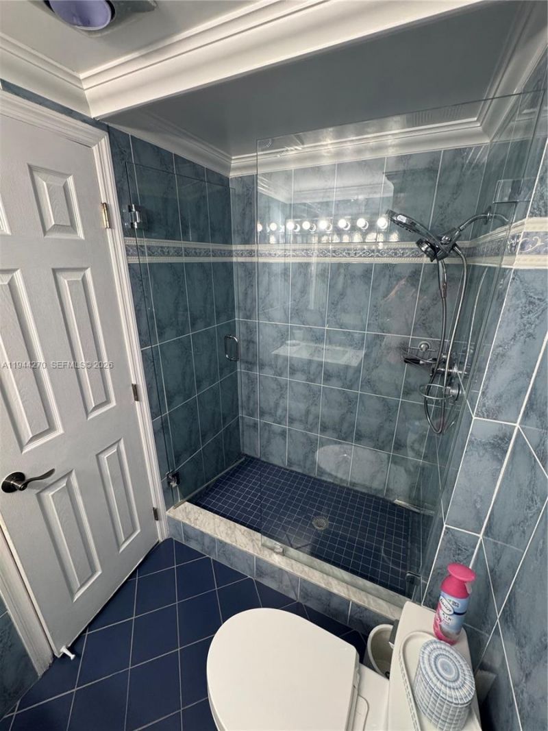 3800 Hillcrest Dr, Unit 1222, Hollywood, FL 33021 Photo