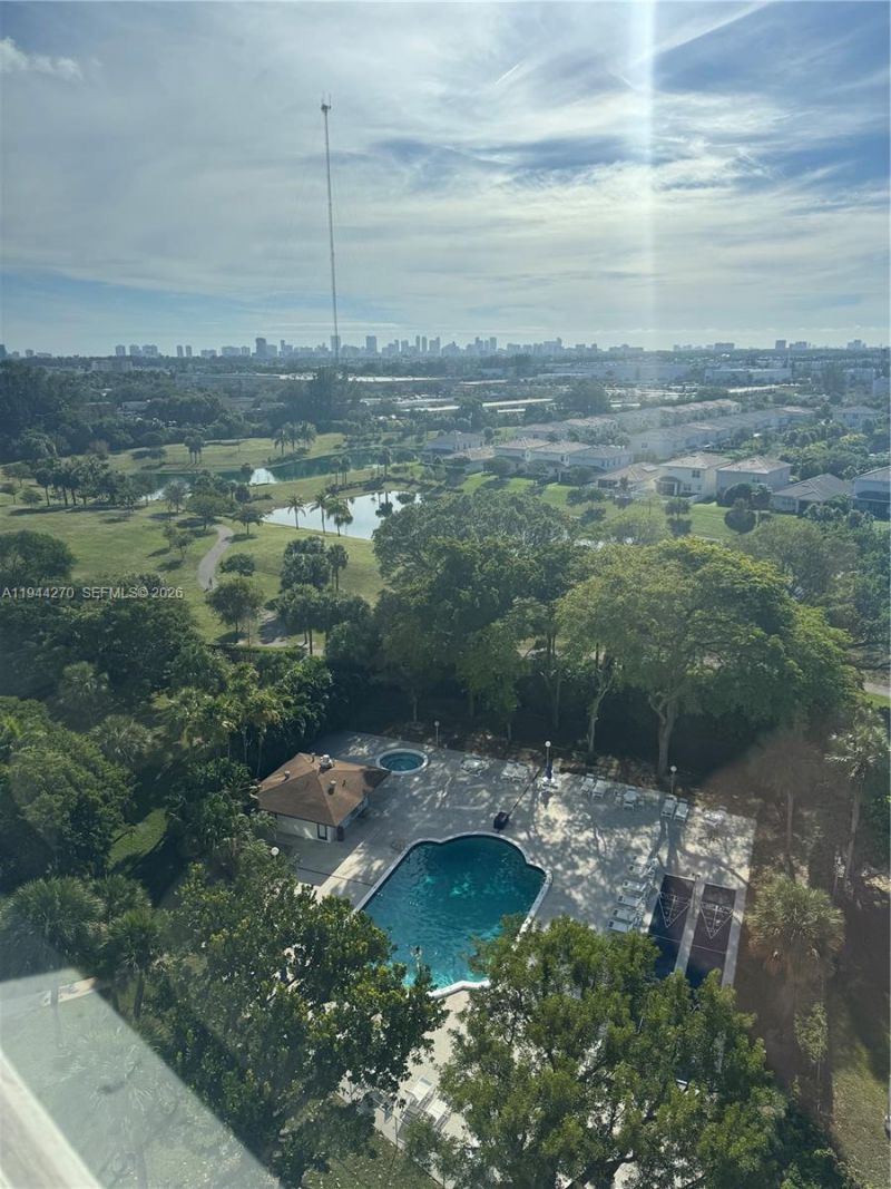 3800 Hillcrest Dr, Unit 1222, Hollywood, FL 33021 Photo