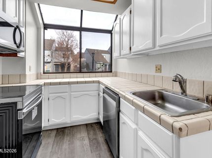 2561 Garfield Drive, Sparks, NV 89431 Photo