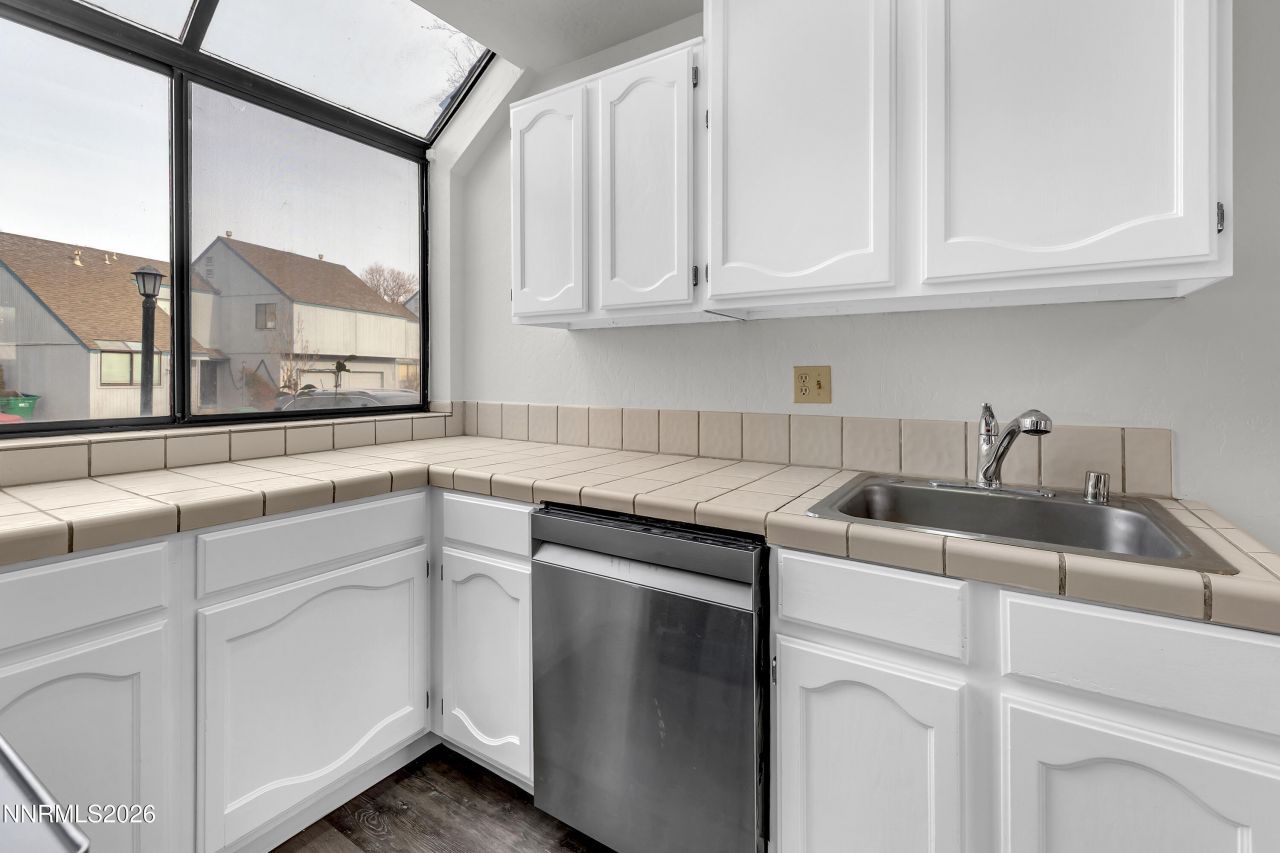 2561 Garfield Drive, Sparks, NV 89431 Photo