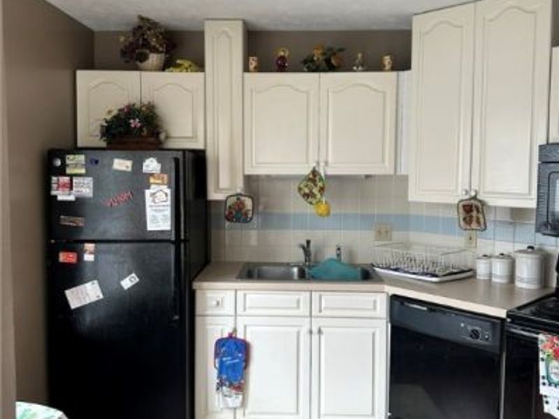 365 Village Pointe Drive, Unit A, Akron, OH 44313 Photo 6