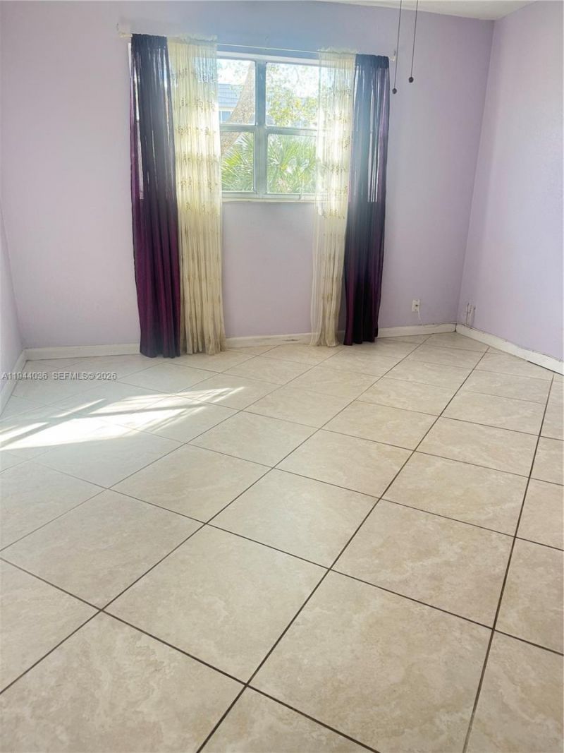 8590 Sunrise Lakes Blvd, Unit 109, Sunrise, FL 33322 Photo