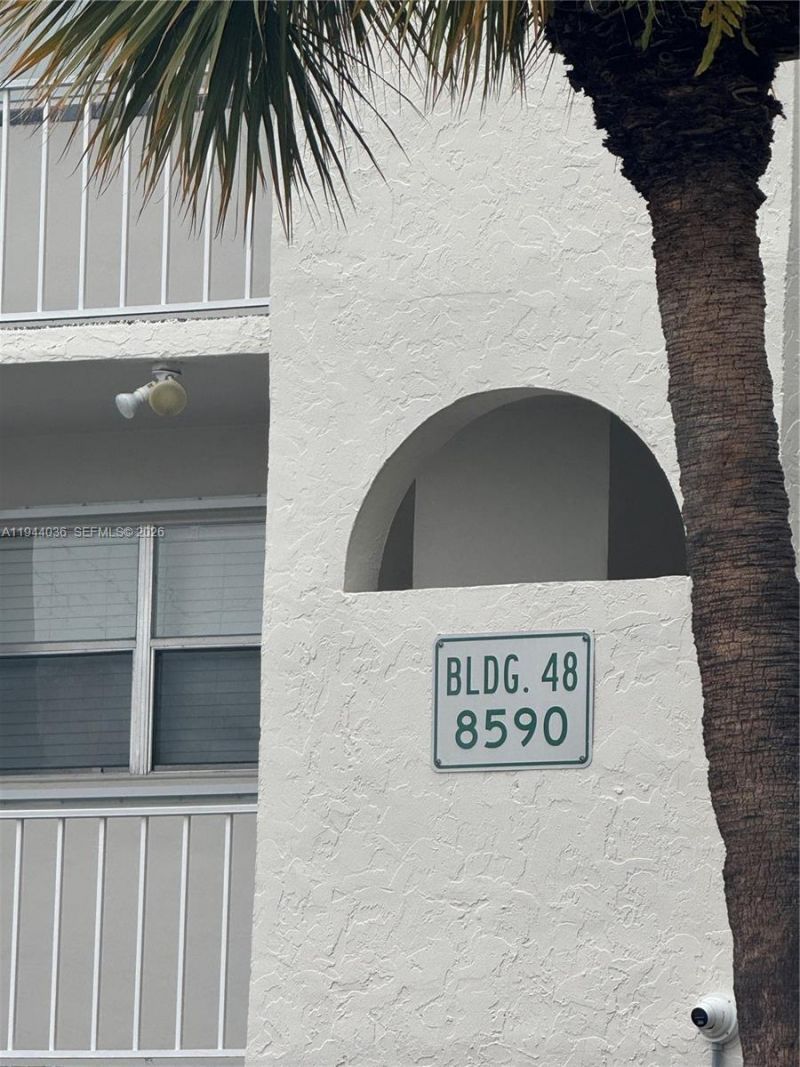 8590 Sunrise Lakes Blvd, Unit 109, Sunrise, FL 33322 Photo